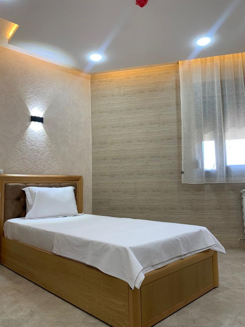 Hotel Nada