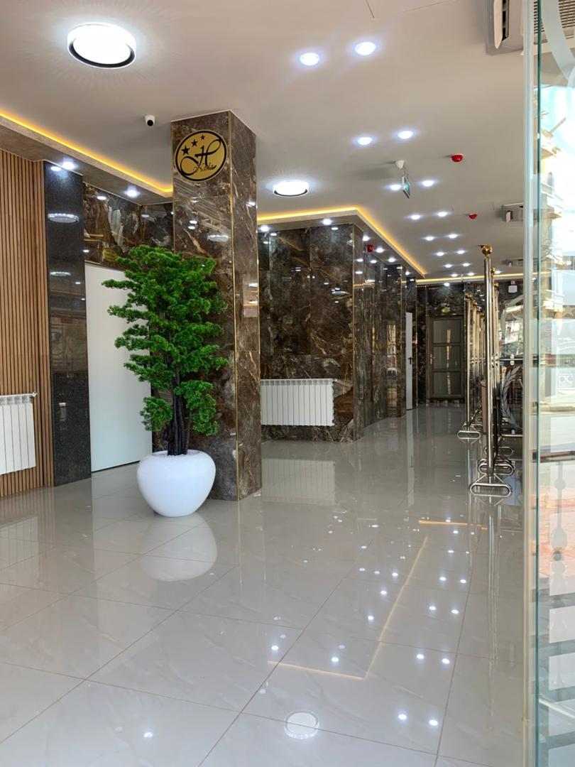 Hotel Nada